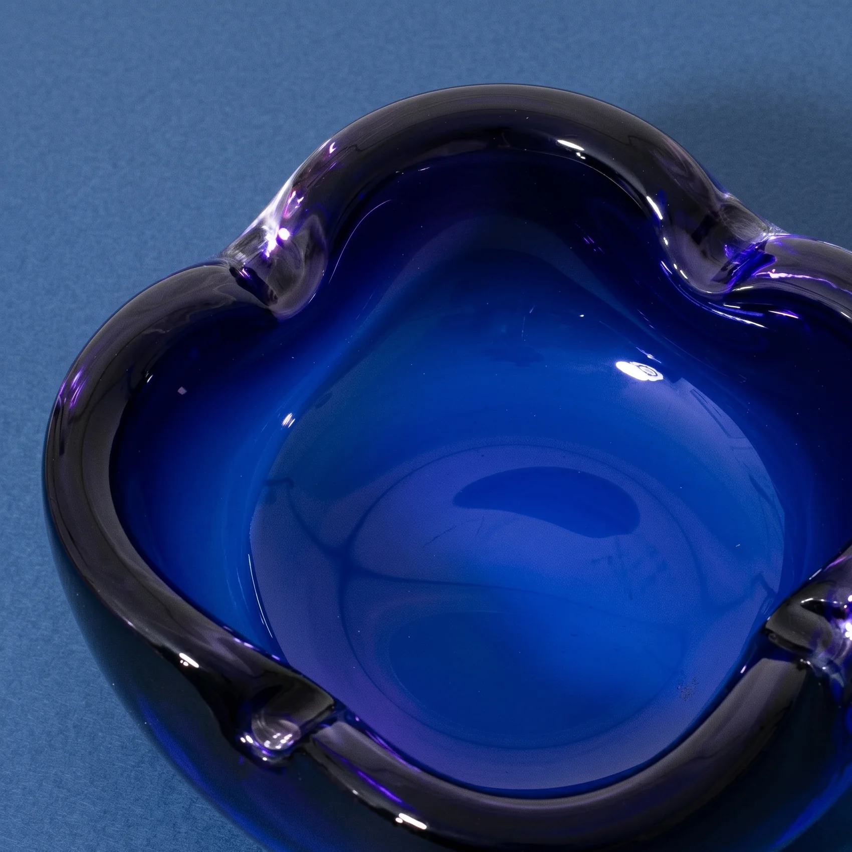 The Murano Ashtray - Image 8